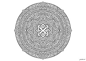 Geometric symphony in a central spiral